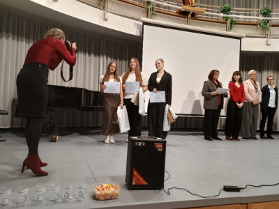 OPĚT ÚŽASNÝ VÝKON KARLY MARTÍNKOVÉ!