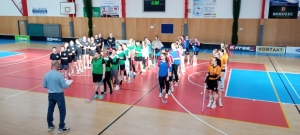 Bramborové medaile, taky medaile! - florbal středních škol